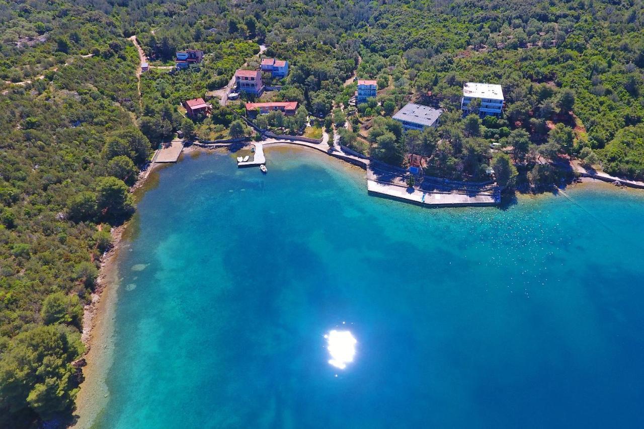 Hotel Luka Luka  ภายนอก รูปภาพ