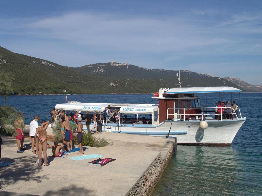 Hotel Luka Luka  ภายนอก รูปภาพ